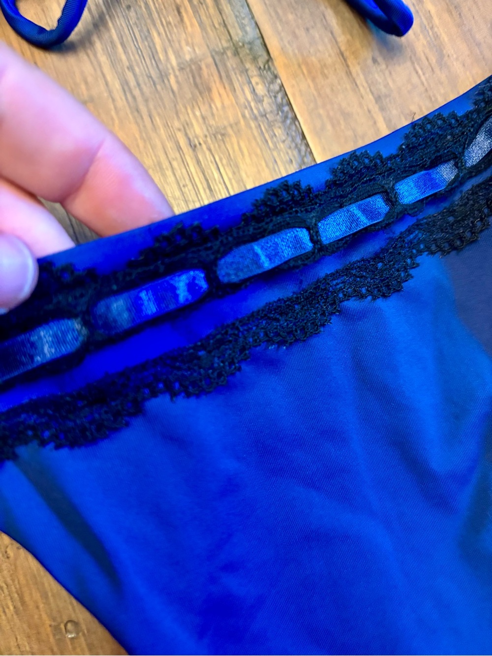 NWOT frankies bikinis x Sydney Sweeney Rome bikini set - Picture 10 of 16